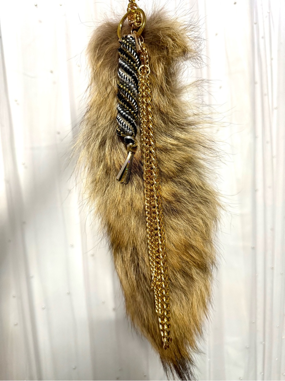 OVERSIZED PURSE CHAIN & FOX TAIL CHARM - Picture 4 of 4
